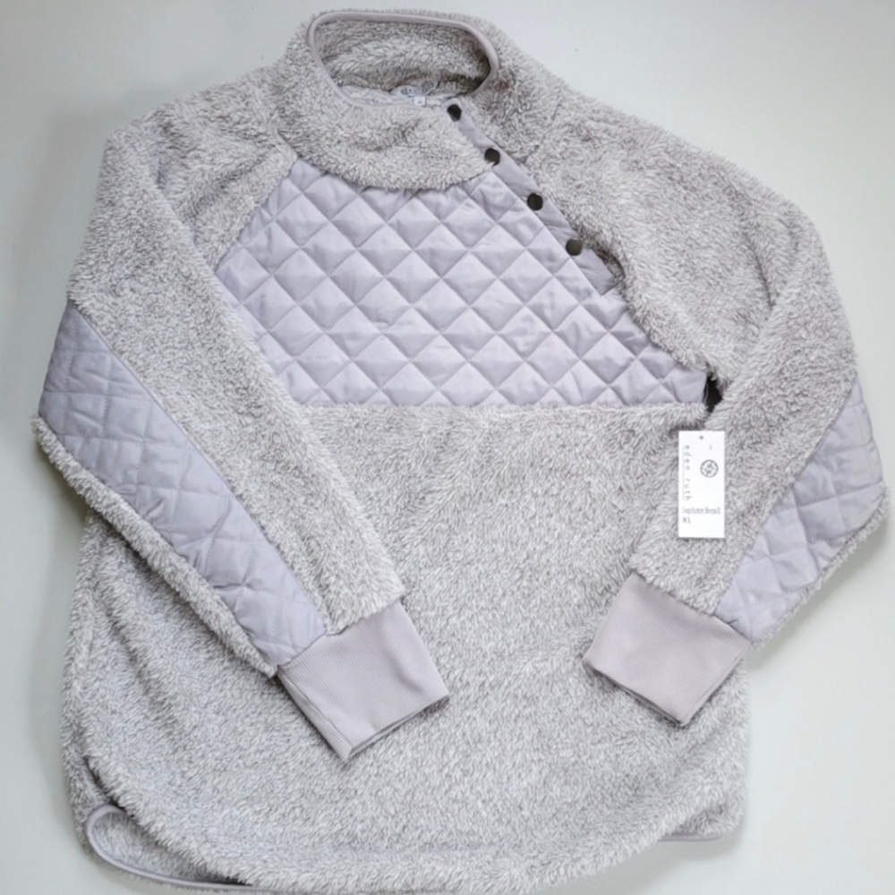 NWOT  Eden Ruth Silver Snap Button Sherpa Pullover  |  XL